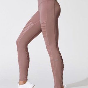 Alo Yoga Moto Micro-Mesh Legging In Mauve Pink Small